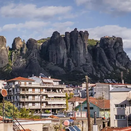 Andromachis Moneto Under Meteora Villa