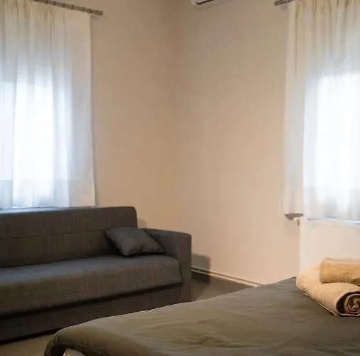 Andromachis Moneto Under Meteora Villa Kalambaka