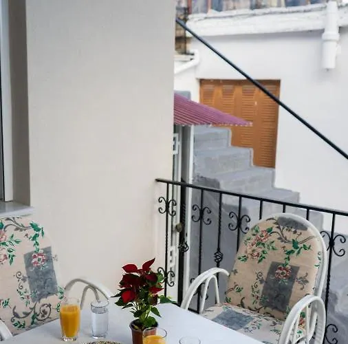 Andromachis Moneto Under Meteora Villa Kalambaka